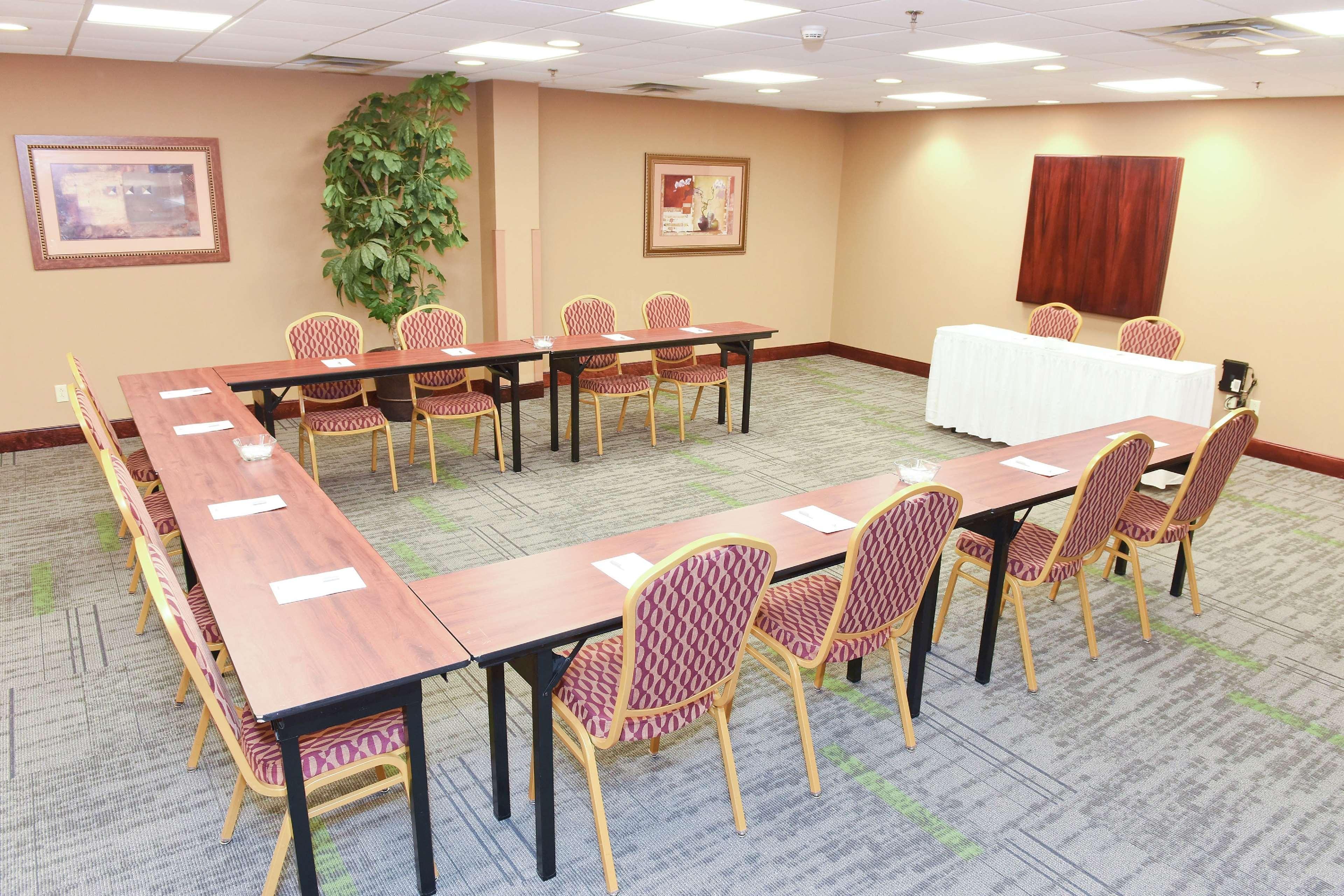Hampton Inn & Suites Madisonville Ngoại thất bức ảnh