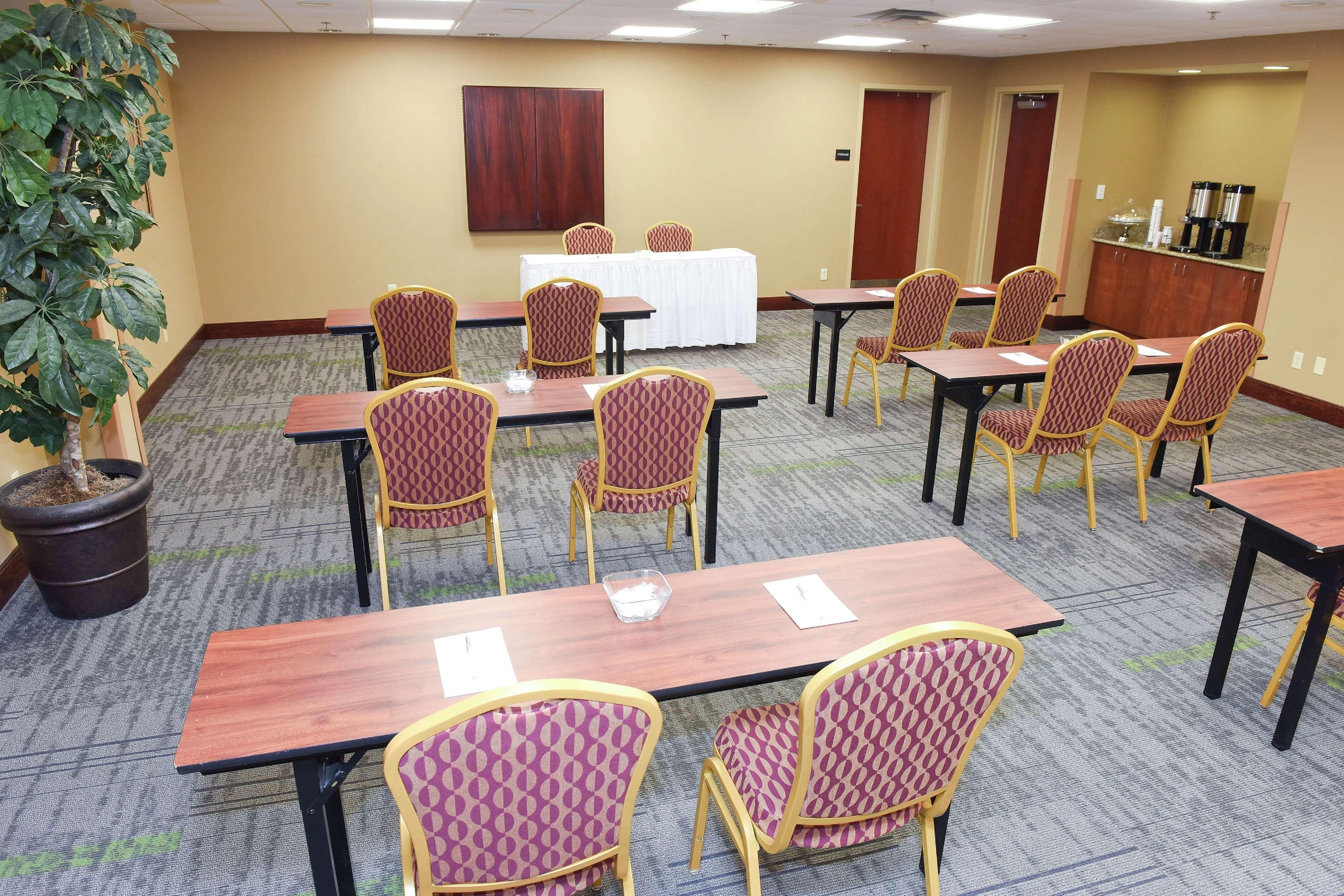 Hampton Inn & Suites Madisonville Ngoại thất bức ảnh