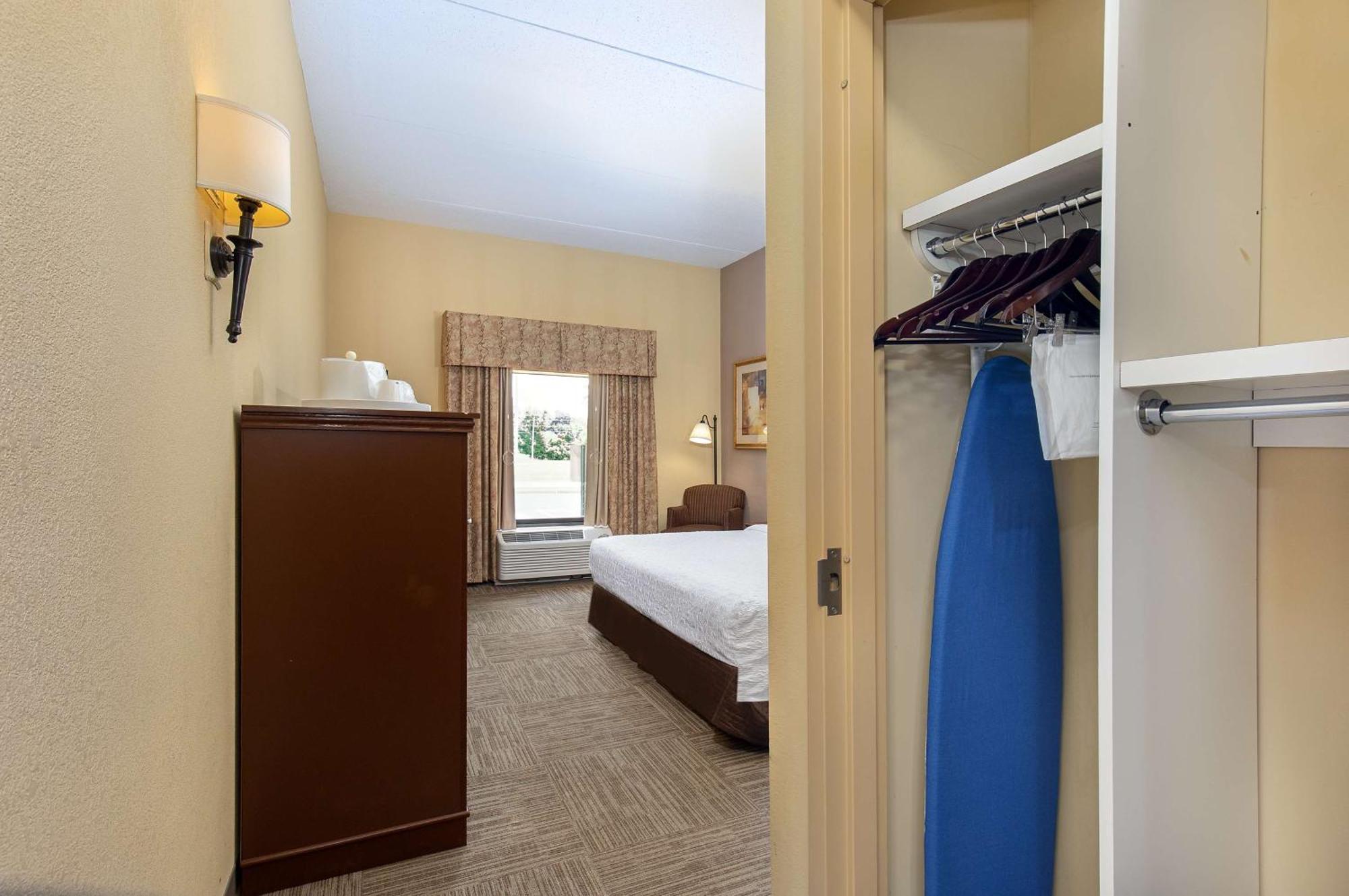 Hampton Inn & Suites Madisonville Ngoại thất bức ảnh