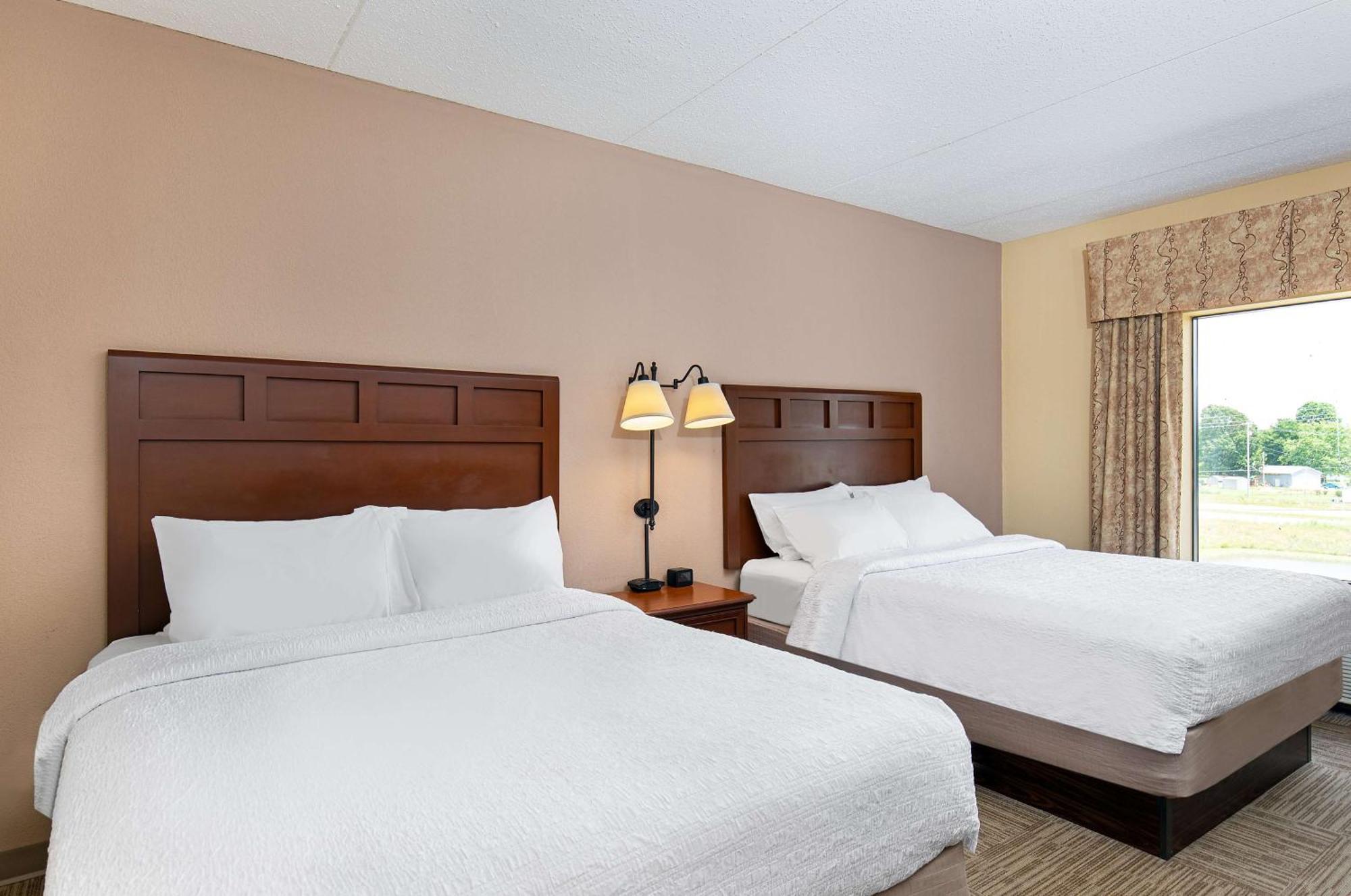 Hampton Inn & Suites Madisonville Ngoại thất bức ảnh